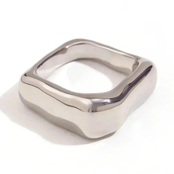*NEW* Stainless Steel Abstract Chunky  Square Ring (SILVER) - Picture 4 of 7